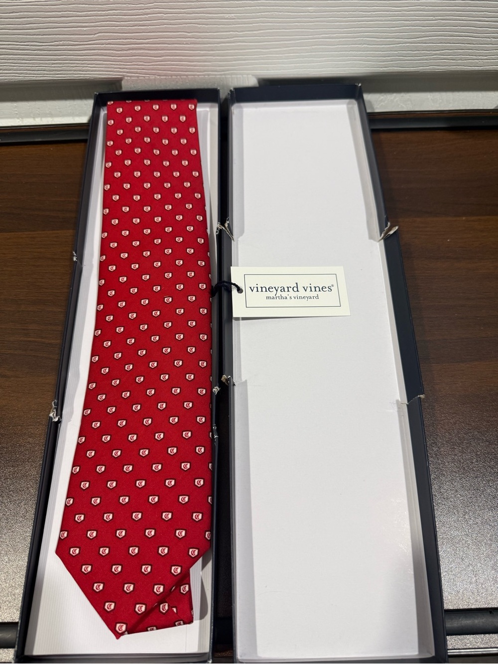 Vineyard Vines Men’s Cincinatti Reds Patterned Silk Tie